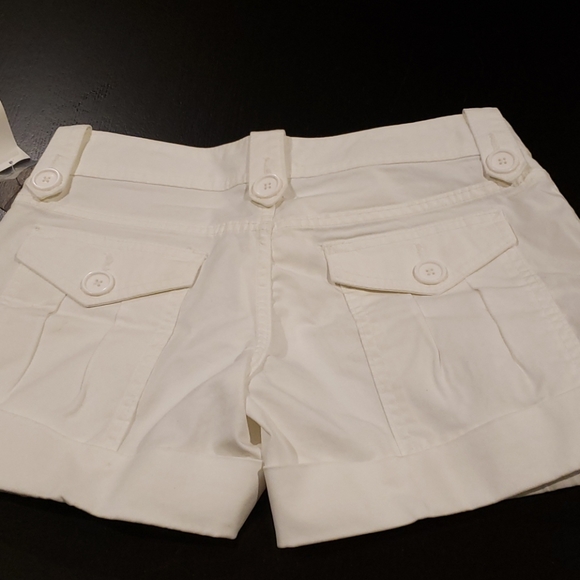 NWT! GAP shorts 4 - Picture 6 of 7